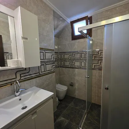 Flower 2 Hotel de apartamente Gelemiş