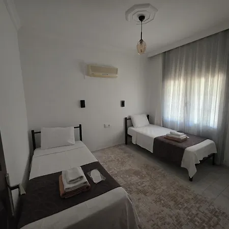 Hotel de apartamente Flower 2 Gelemiş