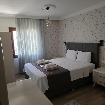 Hotel de apartamente Flower 2 3*