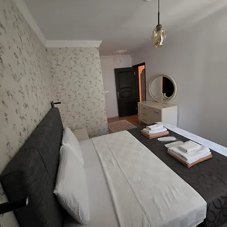 Flower 2 3* Gelemiş